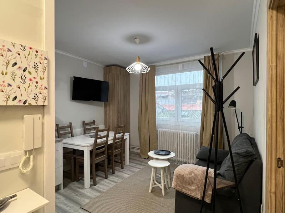 Apartamento Turistico Plaza III 몬포르테데레모스 외부 사진