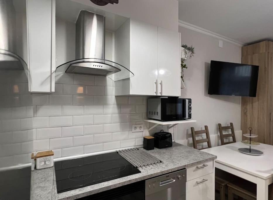 Apartamento Turistico Plaza III 몬포르테데레모스 외부 사진