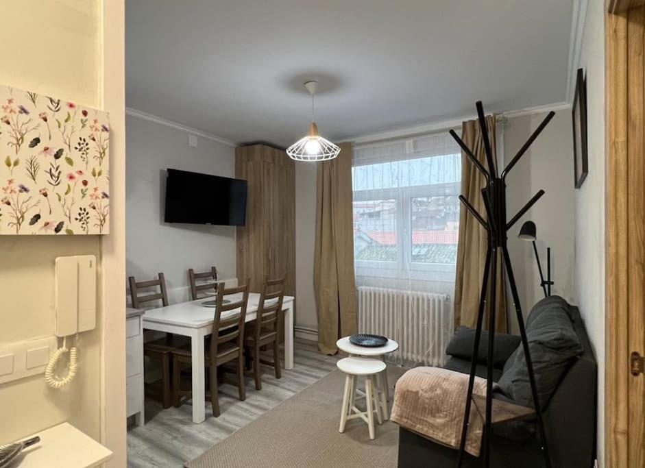 Apartamento Turistico Plaza III 몬포르테데레모스 외부 사진